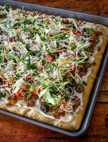 veggie pizza with taco mixture